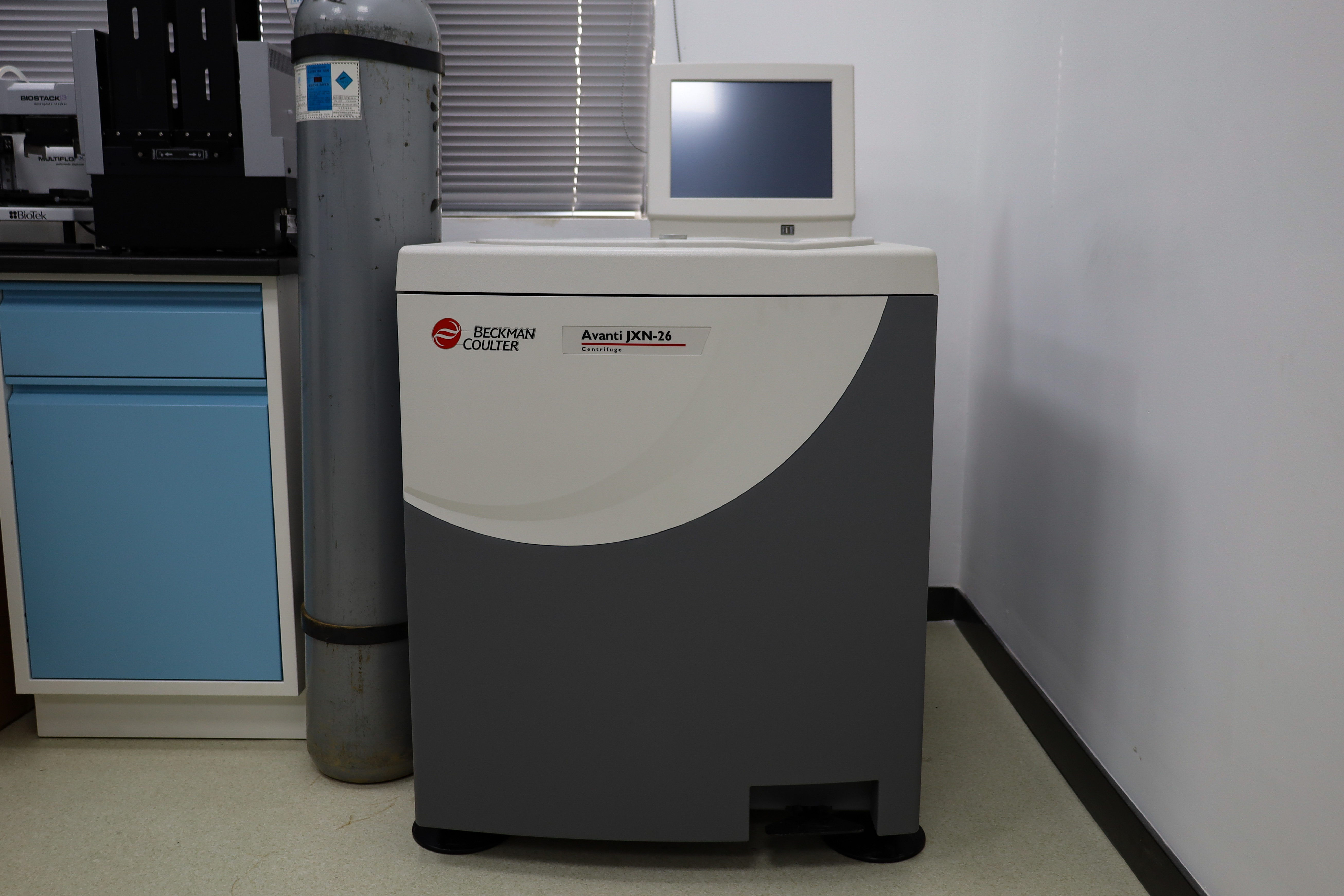 高速冷冻离心机(智能型高效离心机)